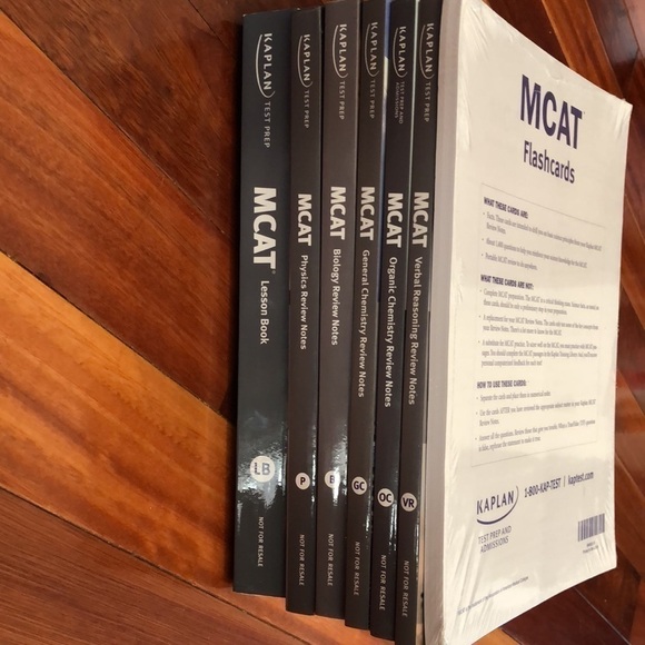 ⭐️KAPLAN MCAT Test Prep Books 6 books & sealed flash cards - Picture 8 of 9